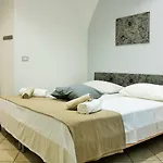 都拉如亚旅馆 3*