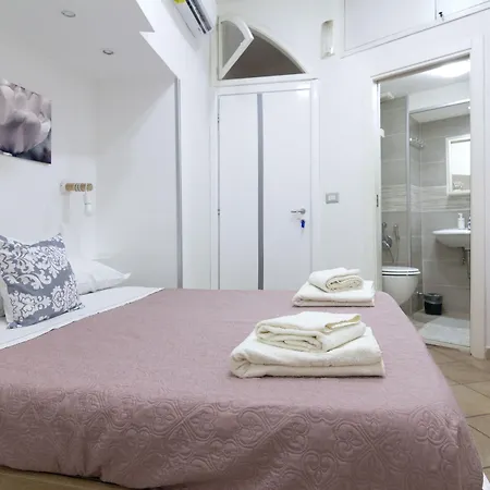 Bed & Breakfast Maison Du La Rua (adults Only) Neapol