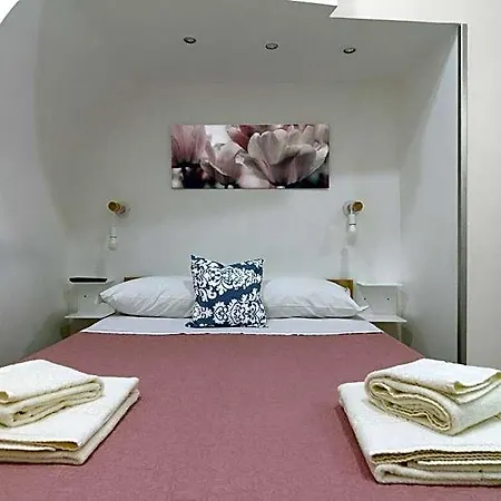 Bed and breakfast Maison Du La Rua (adults Only) 3*